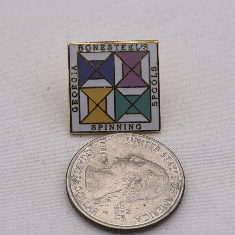Georgia Bonesteel's Spinning Spools Quilting Lapel Hat Pin